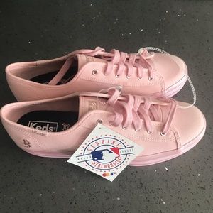 keds red sox sneakers